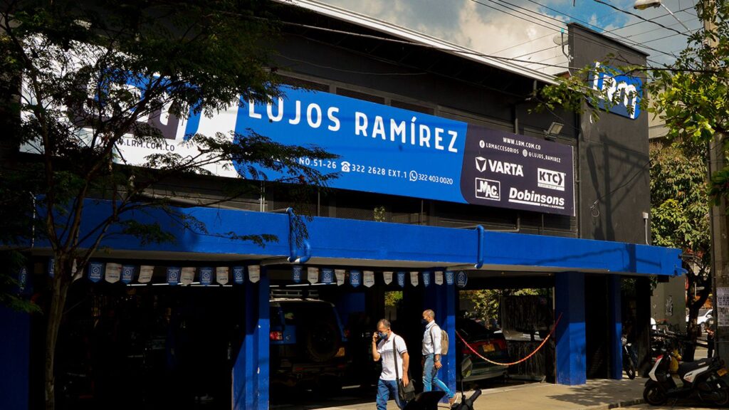 Lujos Ramírez | Accesorios Automotrices de Alta Gama y Taller Especializado